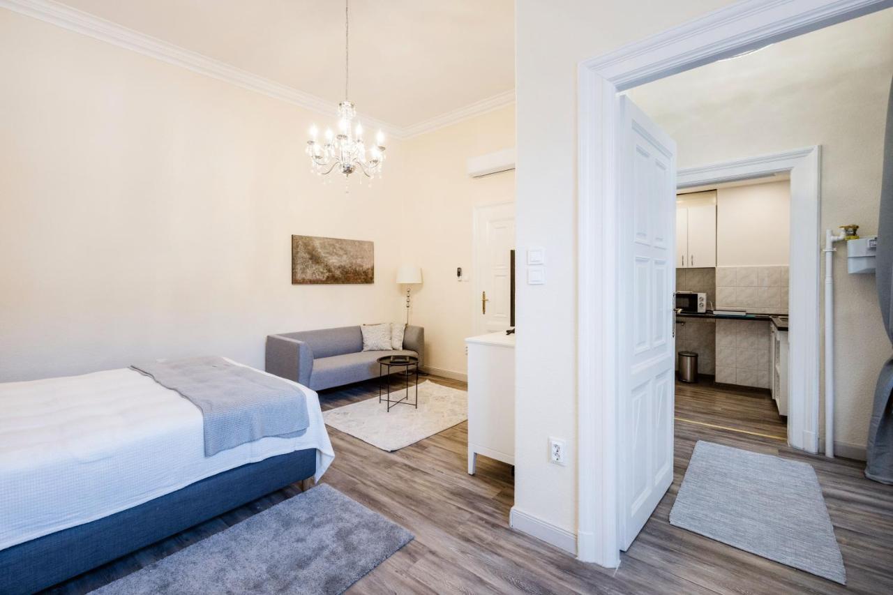 ANDRÁSSY CENTER Apartment Budapeste Exterior foto